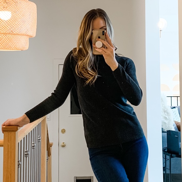 Tommy Bahama Cozy Knit Sweater - Picture 2 of 6